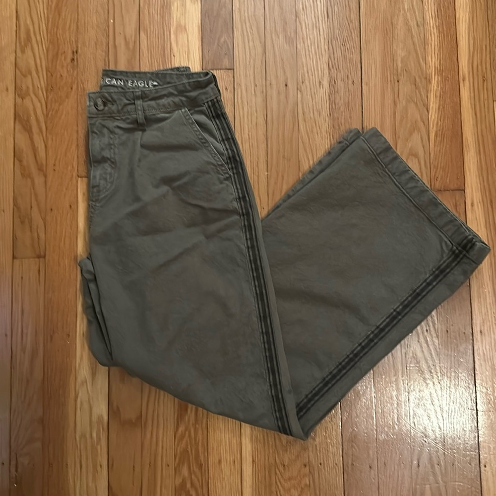 NWT baggy high rise, Maddie & kenzie ziegler collection stipe detail down sides